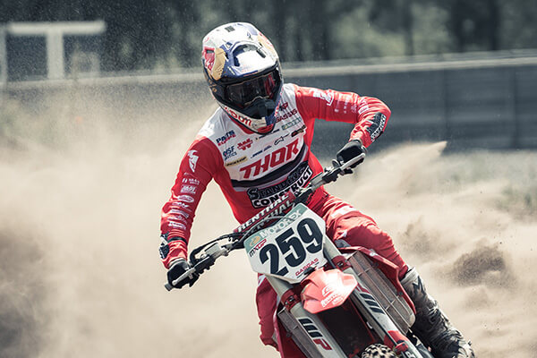 HOW TO IMPROVE FASTER IN MOTOCROSS